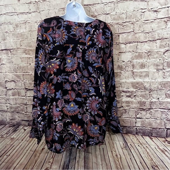 A Pea In The Pod Navy Paisley Long Sleeve Blouse - Picture 7 of 10